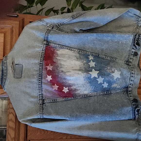 LEVI jacket - Picture 2 of 5